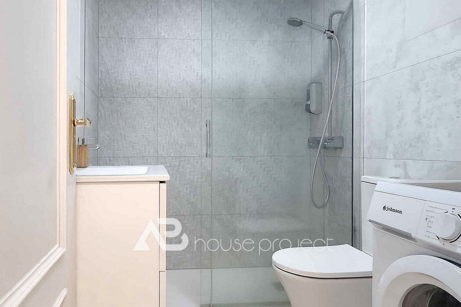 2 bedroom Flat for sale in Arona - € 399,000 (Ref: 9447068)