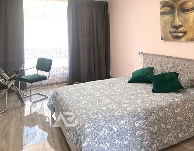 Lejlighed til salg i Playa de las Américas, Adeje med swimmingpool - € 240.000 (Ref: 9447071)