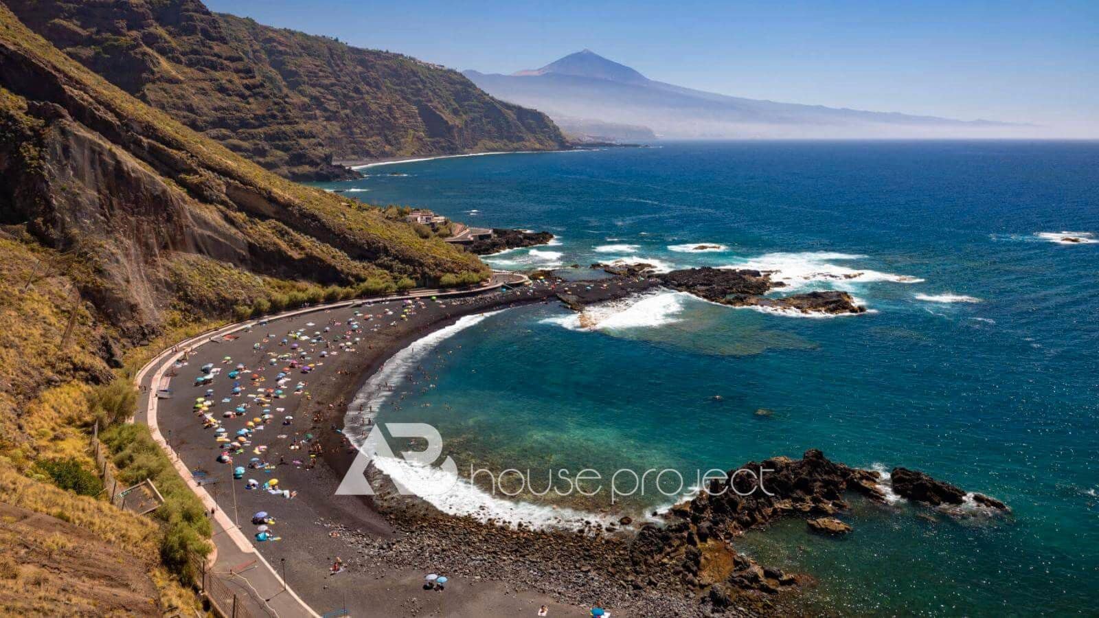 3 soverom Villa til salgs i Santiago del Teide med svømmebasseng garasje - € 1 080 000 (Ref: 9447076)