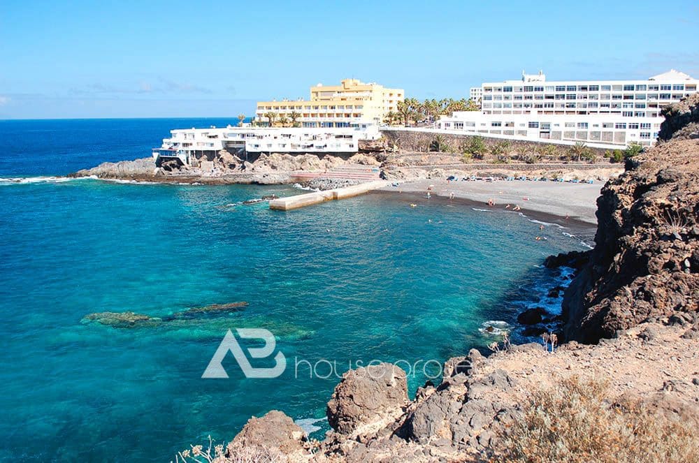 3 makuuhuone Kattohuoneisto myytävänä paikassa Adeje mukana uima-altaan - 1 200 000 € (Ref: 9470996)