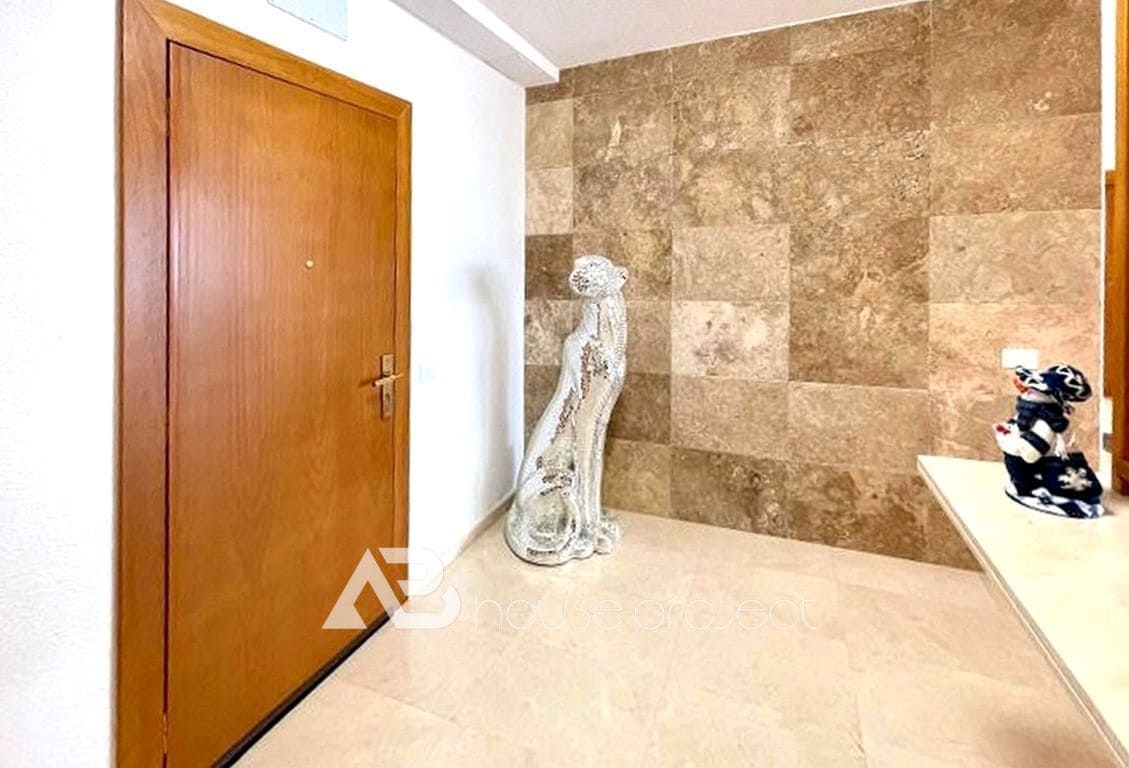 3 makuuhuone Kattohuoneisto myytävänä paikassa Adeje mukana uima-altaan - 1 200 000 € (Ref: 9470996)