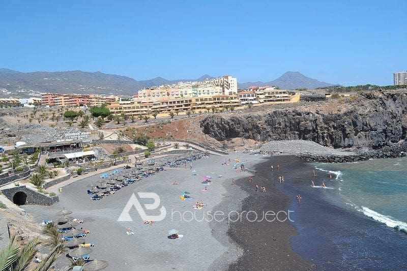 3 makuuhuone Kattohuoneisto myytävänä paikassa Adeje mukana uima-altaan - 1 200 000 € (Ref: 9470996)