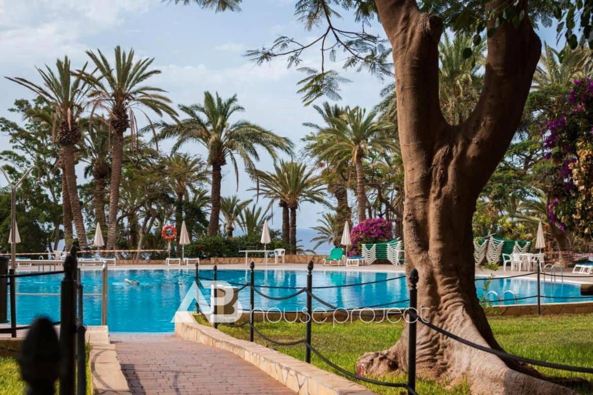 3 makuuhuone Kattohuoneisto myytävänä paikassa Adeje mukana uima-altaan - 1 200 000 € (Ref: 9470996)