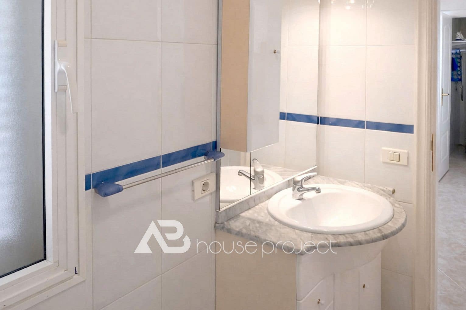 1 makuuhuone Asunto vuokrattavana paikassa Arona mukana uima-altaan 
autotalli - 1 060 € (Ref: 9494134)