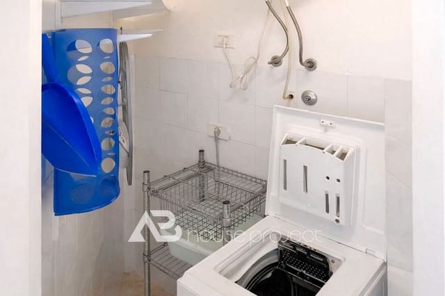 1 makuuhuone Asunto vuokrattavana paikassa Costa del Silencio, Arona mukana uima-altaan 
autotalli - 1 060 € (Ref: 9494134)