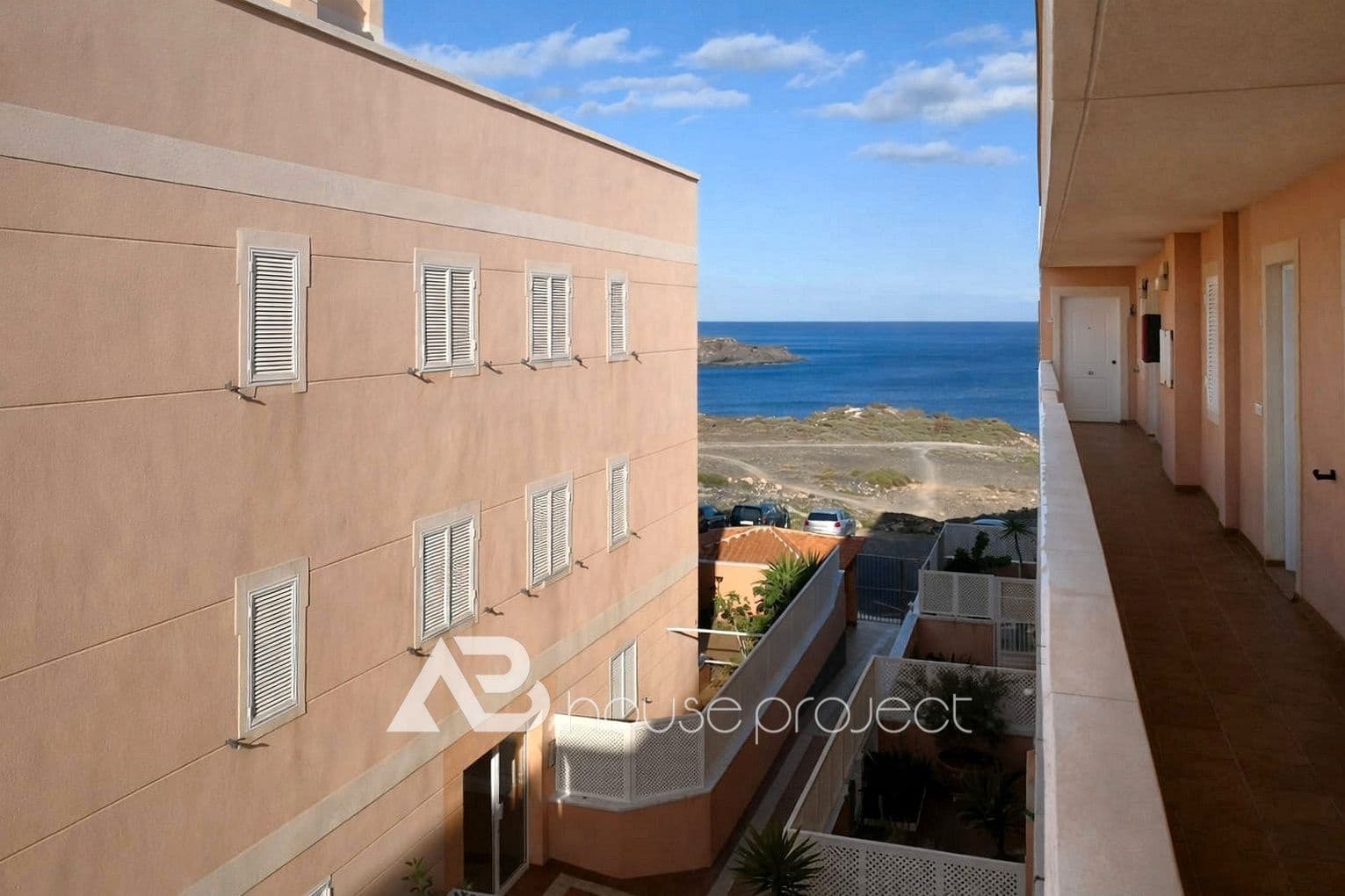 1 makuuhuone Asunto vuokrattavana paikassa Arona mukana uima-altaan 
autotalli - 1 060 € (Ref: 9494134)