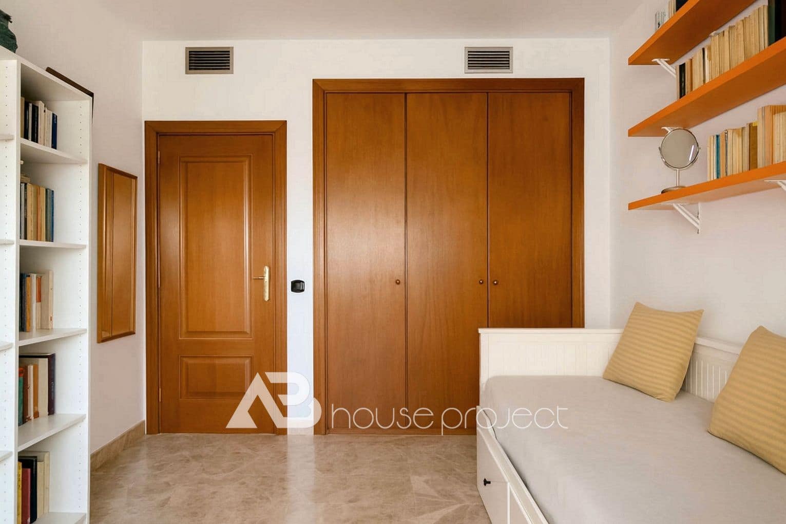 3 bedroom Flat for sale in Arona with pool garage - € 665,000 (Ref: 9500183)