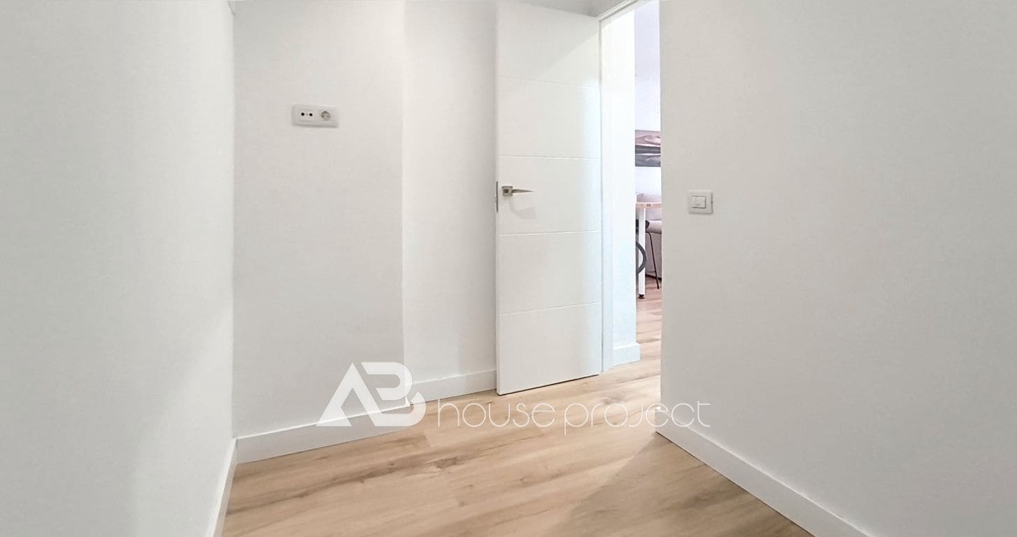 2 bedroom Flat for sale in Arona with pool - € 350,000 (Ref: 9500184)