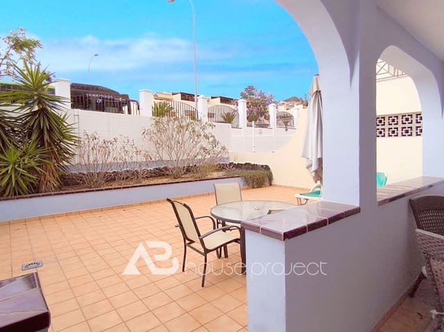 1 sovrum Lägenhet till salu i Arona med pool - 285 000 € (Ref: 9500186)