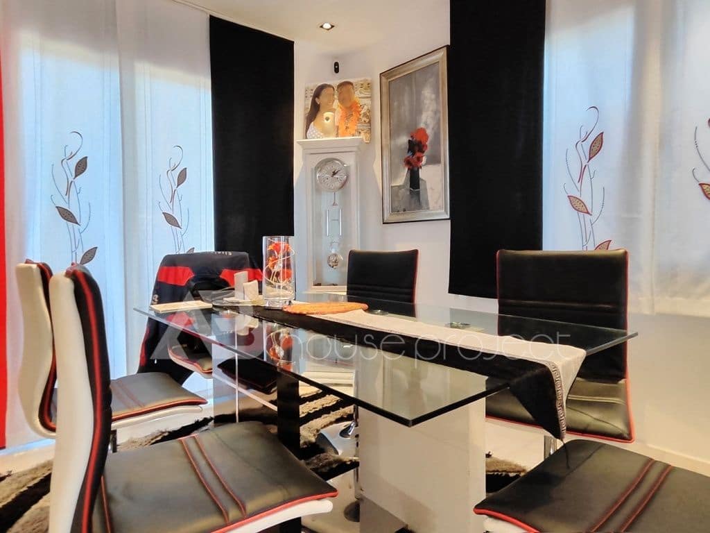 4 bedroom Villa for sale in San Miguel de Abona with pool garage - € 892,000 (Ref: 9500191)