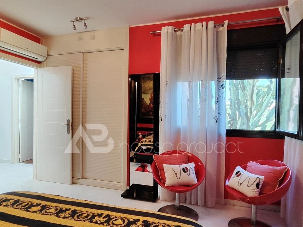 4 bedroom Villa for sale in San Miguel de Abona with pool garage - € 892,000 (Ref: 9500191)