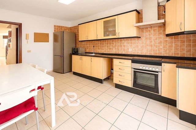 3 bedroom Townhouse for sale in Valle de San Lorenzo, Arona with garage - € 290,000 (Ref: 9500192)