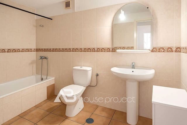 Piso de 1 habitación en Callao Salvaje - Playa Paraíso, Adeje en venta con piscina garaje - 180.000 € (Ref: 9500500)