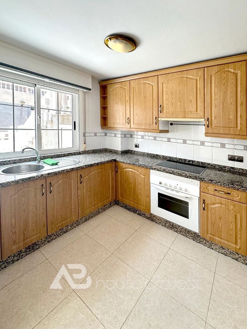 2 sypialnia Mieszkanie na sprzedaż w Adeje z basenem - 390 000 € (Ref: 9500503)