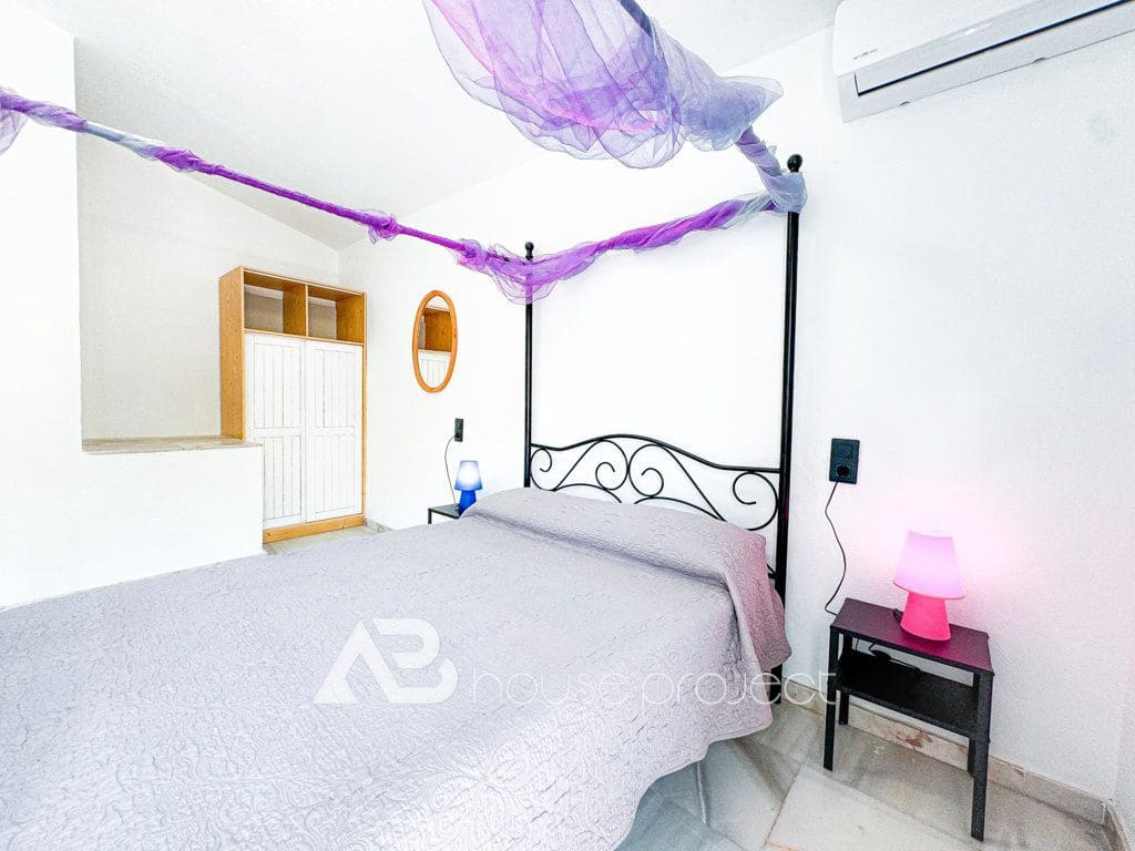 3 bedroom Villa for sale in Adeje with pool garage - € 885,000 (Ref: 9500504)