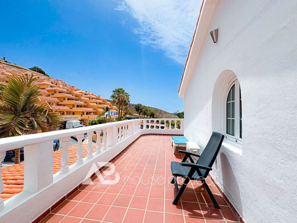 3 bedroom Villa for sale in Adeje with pool garage - € 885,000 (Ref: 9500504)