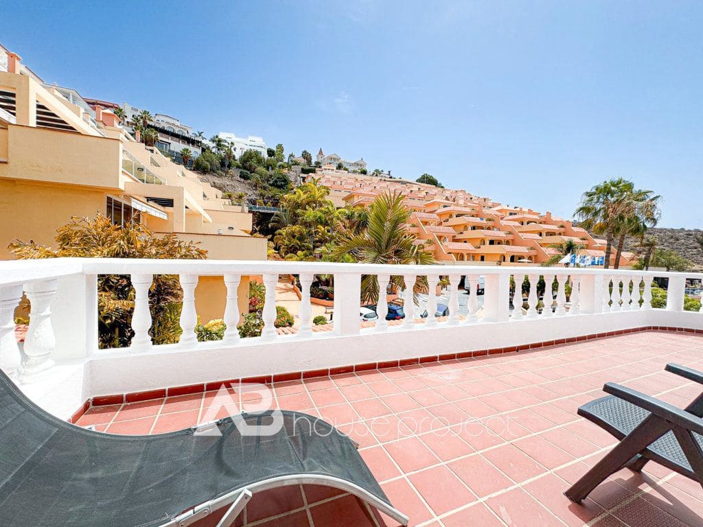 3 bedroom Villa for sale in Adeje with pool garage - € 885,000 (Ref: 9500504)