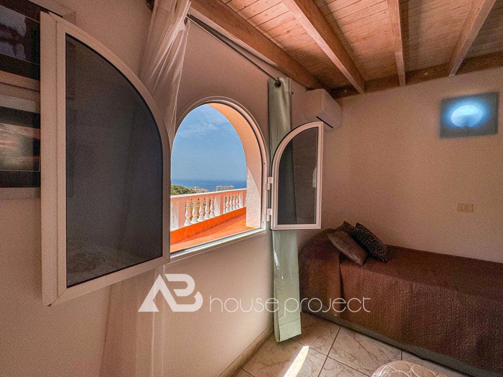 3 bedroom Villa for sale in Adeje with pool garage - € 885,000 (Ref: 9500504)