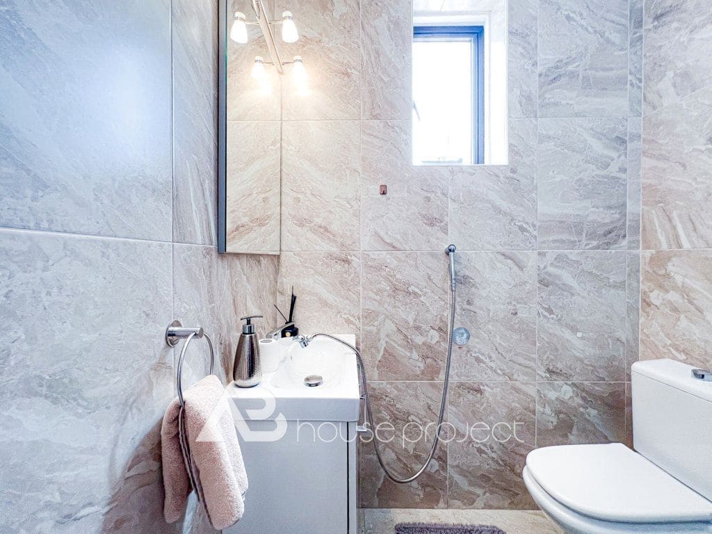 5 makuuhuone Paritalo myytävänä paikassa Adeje mukana 
autotalli - 625 000 € (Ref: 9500505)