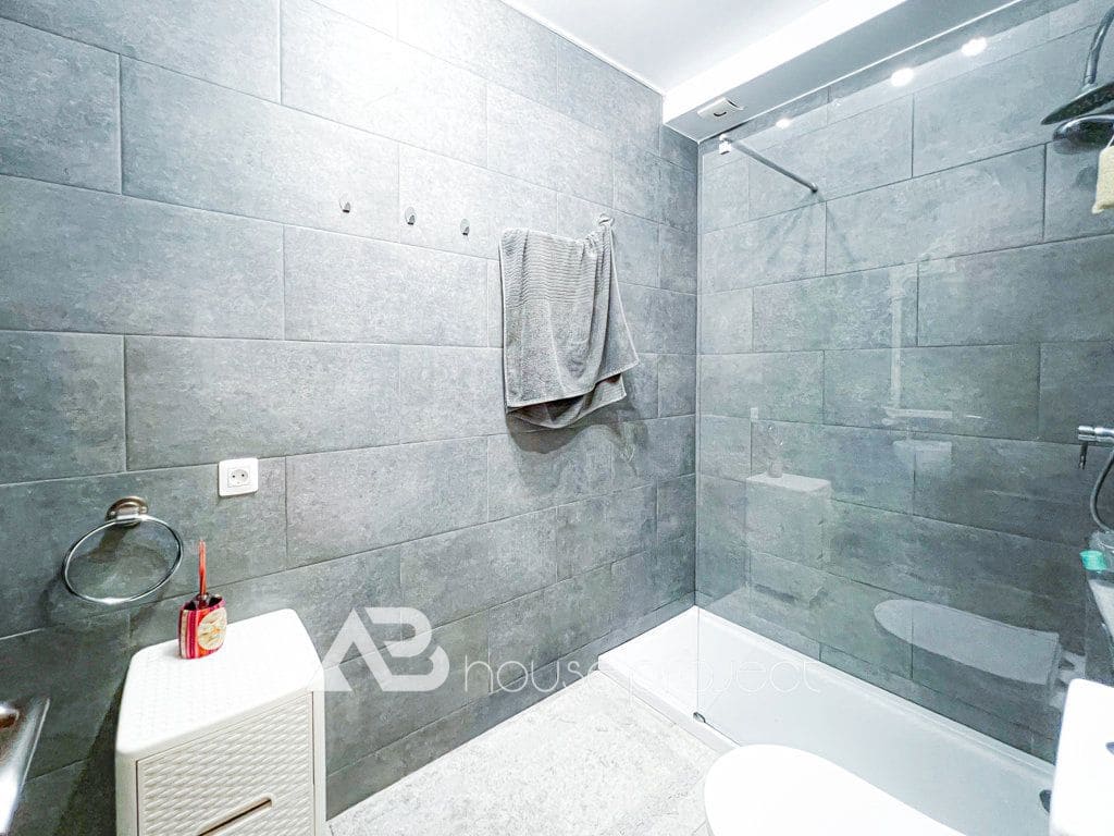 5 makuuhuone Paritalo myytävänä paikassa Adeje mukana 
autotalli - 625 000 € (Ref: 9500505)