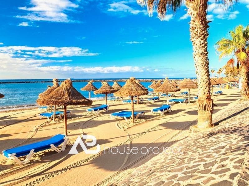 Piso de 1 habitación en Adeje en venta con piscina garaje - 265.000 € (Ref: 9510313)