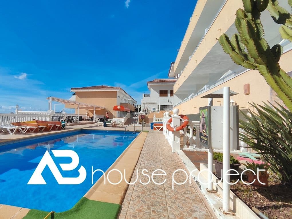 Studio til salg i Adeje med swimmingpool - € 189.000 (Ref: 9566285)