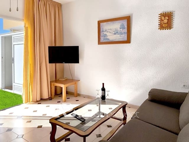 Piso de 1 habitación en San Eugenio Alto, Adeje en venta con piscina - 269.000 € (Ref: 9566287)