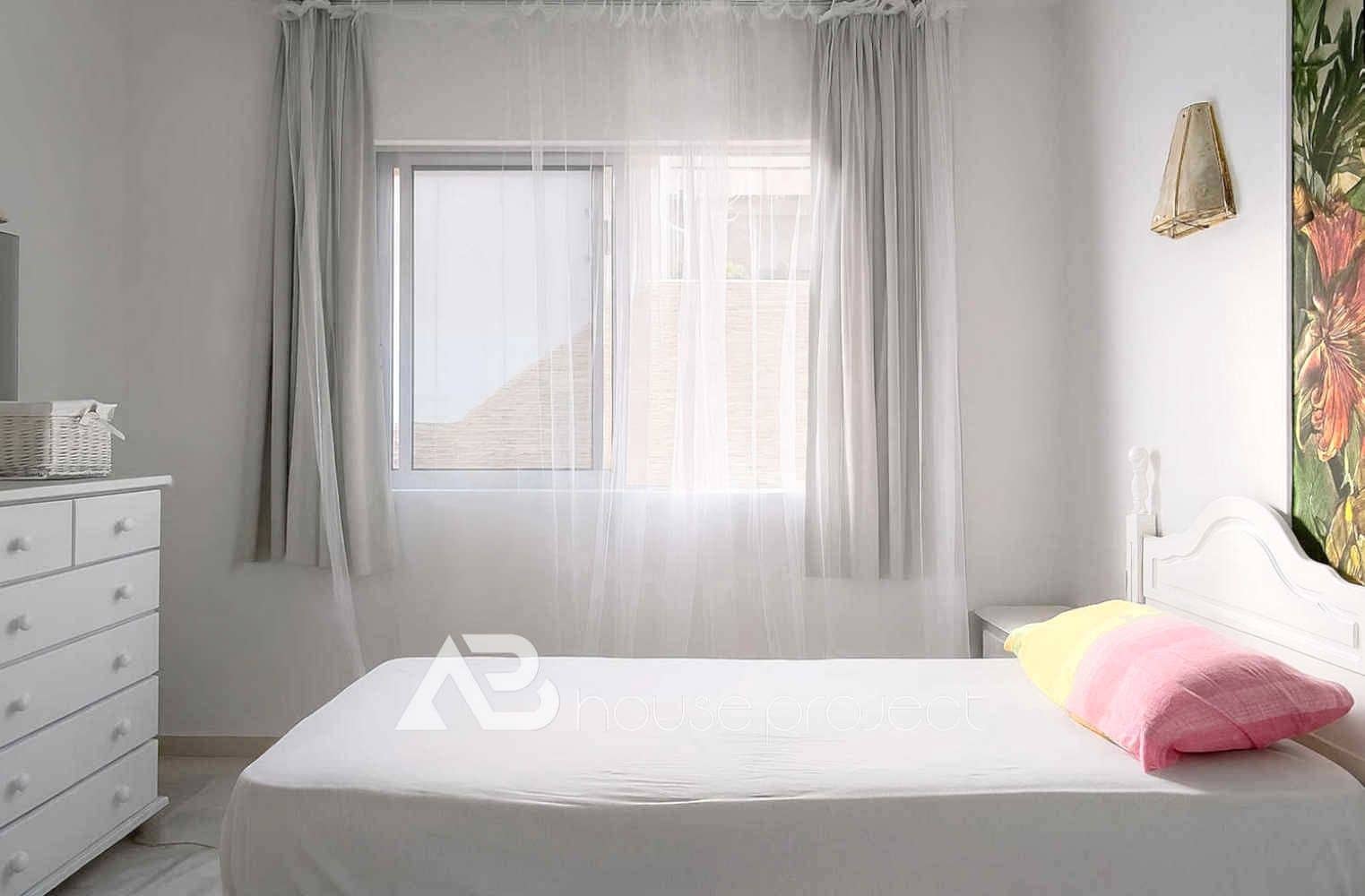 2 soverom Leilighet til salgs i Adeje med svømmebasseng - € 399 000 (Ref: 9566288)