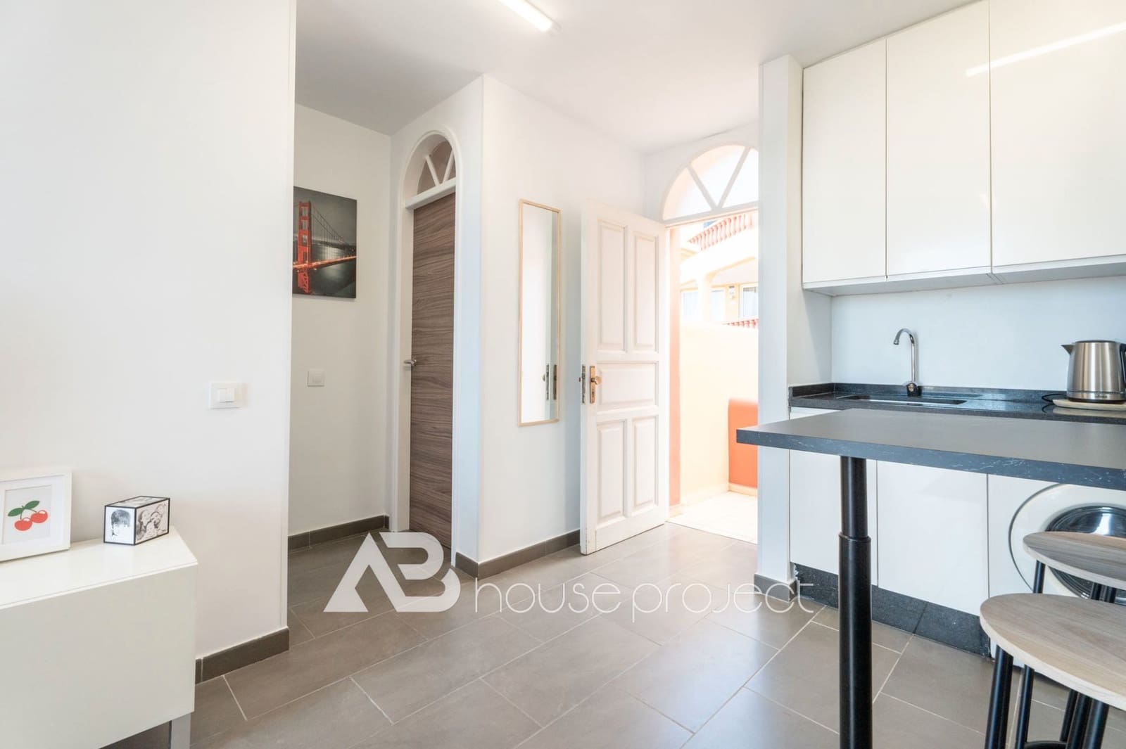 1 chambre Appartement à vendre à Adeje avec piscine garage - 265 000 € (Ref: 9566474)