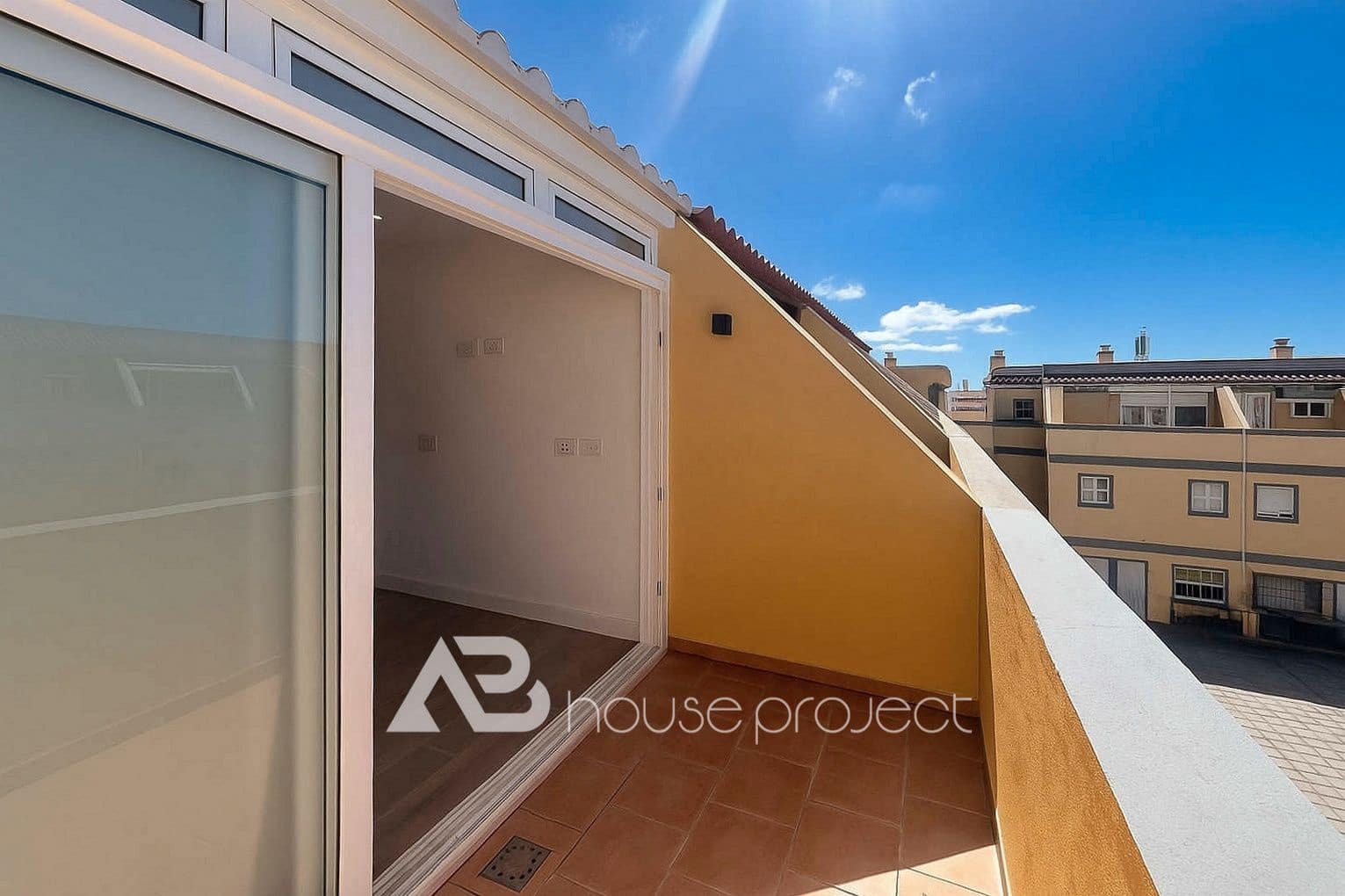 3 sypialnia Dom na sprzedaż w Arona z garażem - 290 000 € (Ref: 9573450)