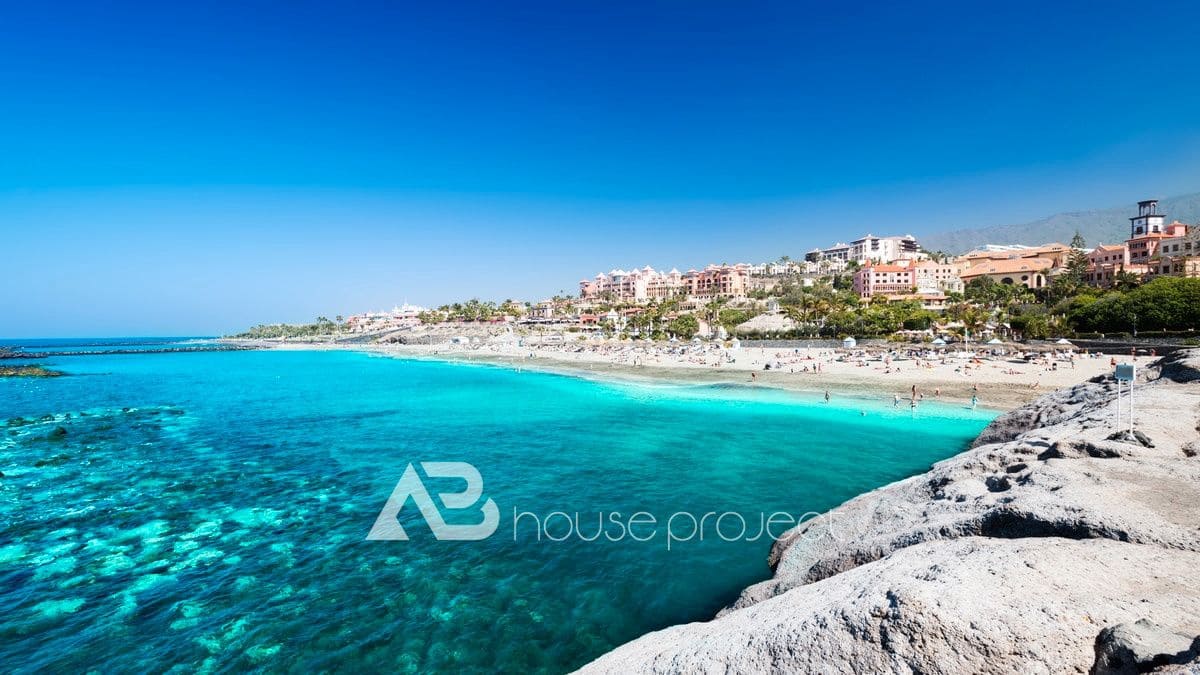 2 sovrum Lägenhet till salu i Arona med pool garage - 269 000 € (Ref: 9626139)