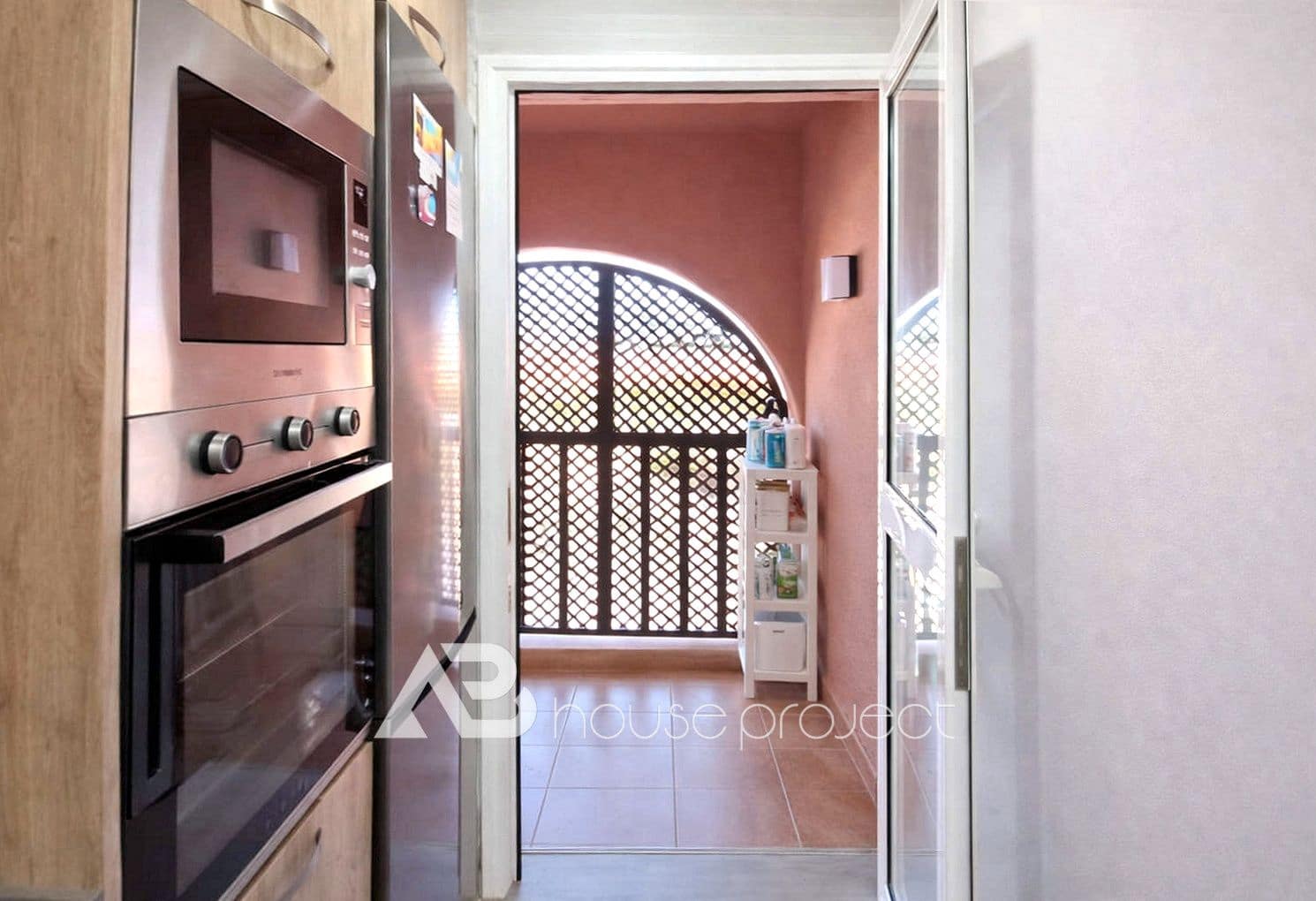 2 sovrum Lägenhet till salu i Arona med pool garage - 269 000 € (Ref: 9626139)