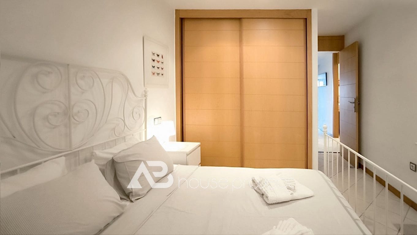 3 bedroom Flat for sale in Adeje with pool - € 425,000 (Ref: 9626406)