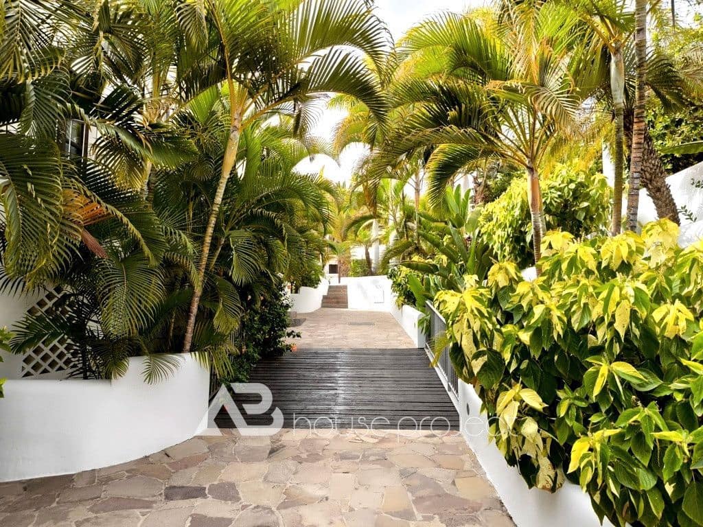 3 bedroom Flat for sale in Adeje with pool - € 425,000 (Ref: 9626406)