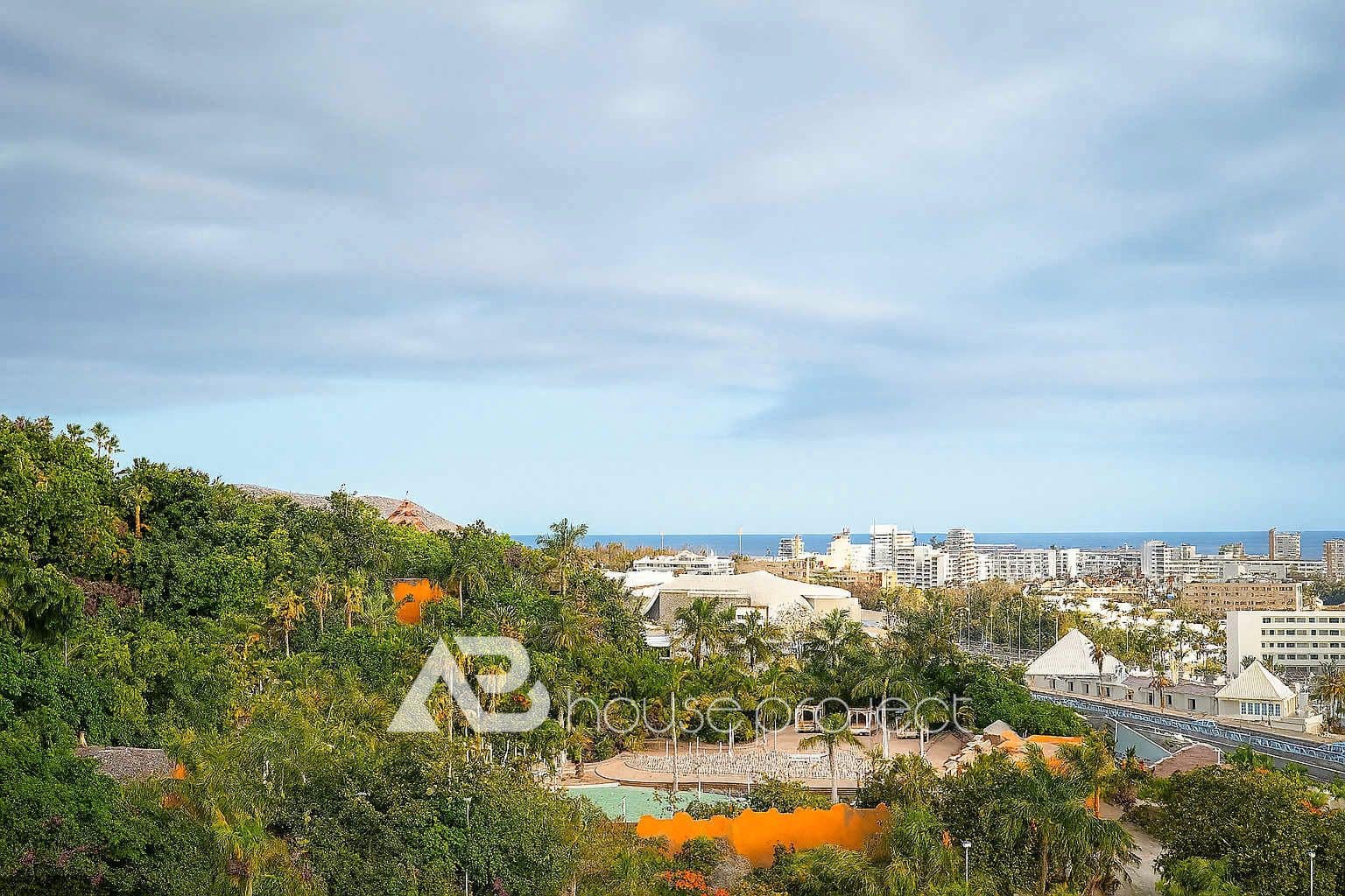 2 makuuhuone Asunto myytävänä paikassa Adeje mukana uima-altaan - 399 000 € (Ref: 9671312)