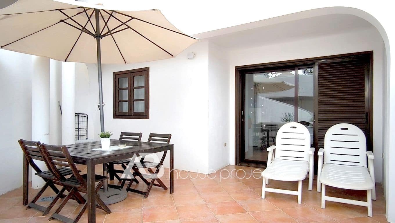 3 sovrum Lägenhet till salu i Adeje med pool - 425 000 € (Ref: 9671316)