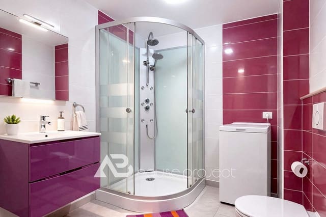 1 chambre Appartement à vendre à Los Cristianos, Arona avec piscine garage - 285 000 € (Ref: 9675150)