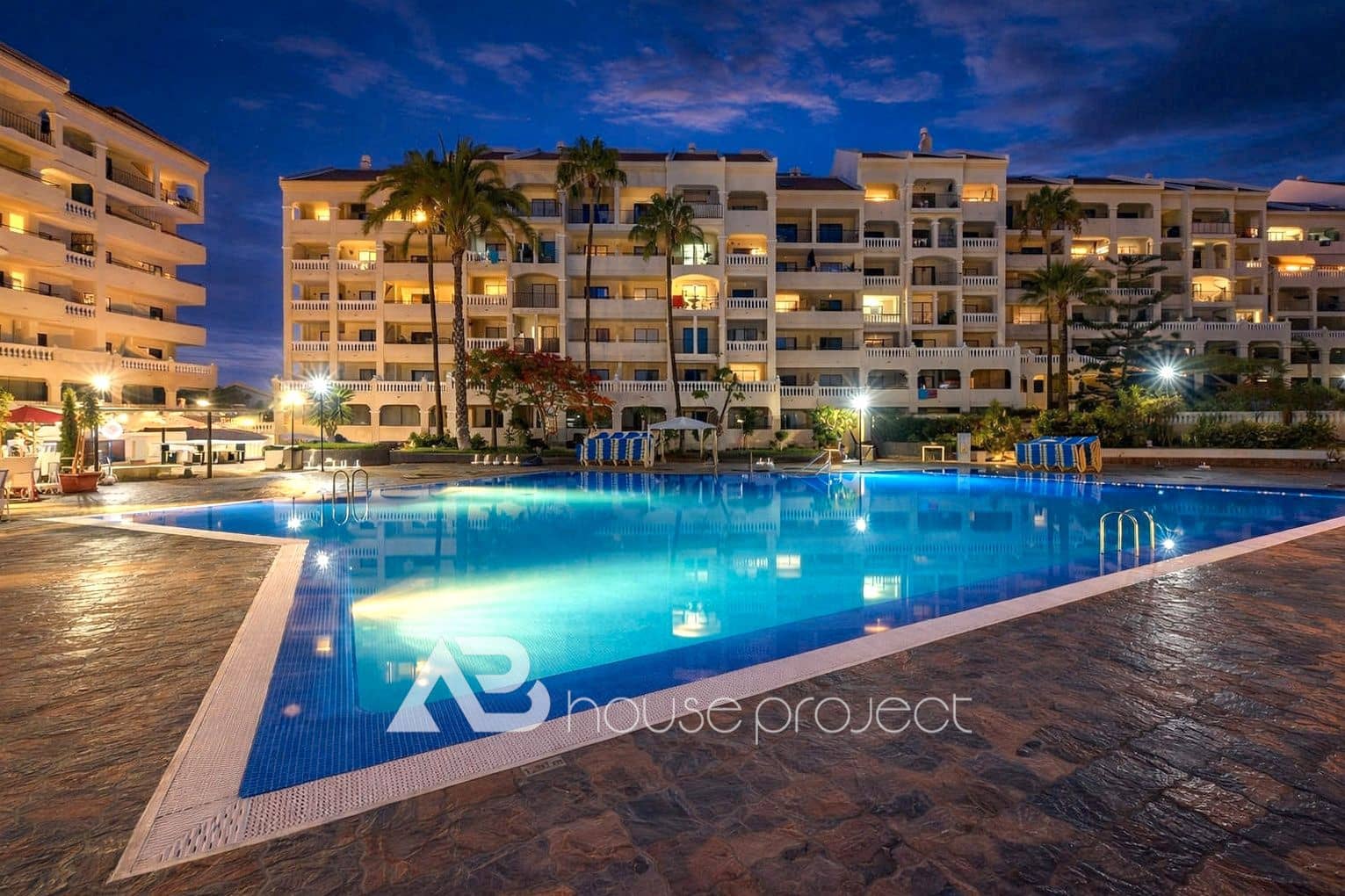 1 chambre Appartement à vendre à Arona avec piscine garage - 285 000 € (Ref: 9675150)