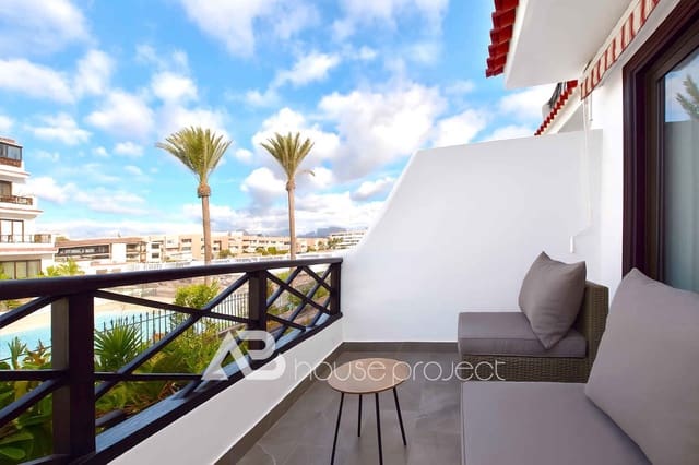 2 makuuhuone Kattohuoneisto myytävänä paikassa Costa del Silencio, Arona mukana 
autotalli - 325 000 € (Ref: 9675152)