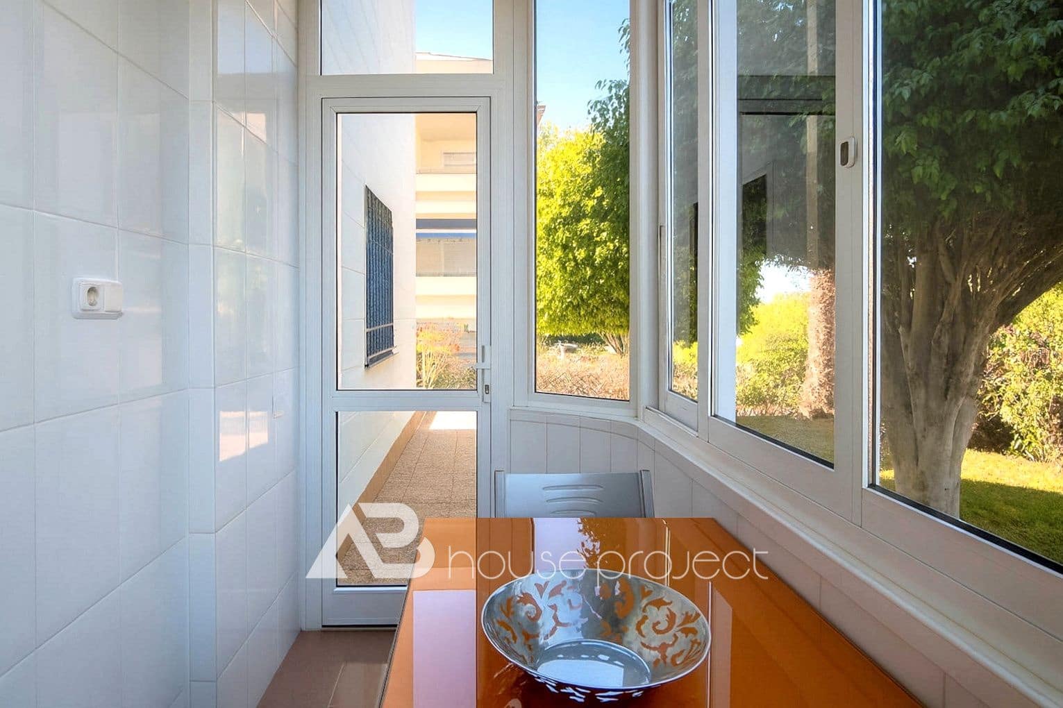 3 sypialnia Mieszkanie na sprzedaż w Arona z basenem garażem - 599 000 € (Ref: 9723895)