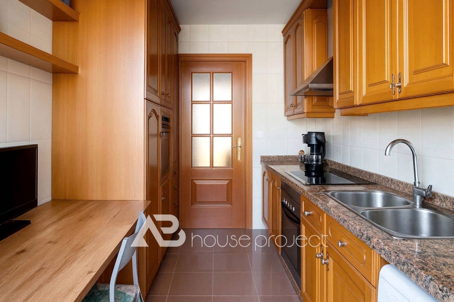 3 sypialnia Mieszkanie na sprzedaż w Arona z basenem garażem - 599 000 € (Ref: 9723895)