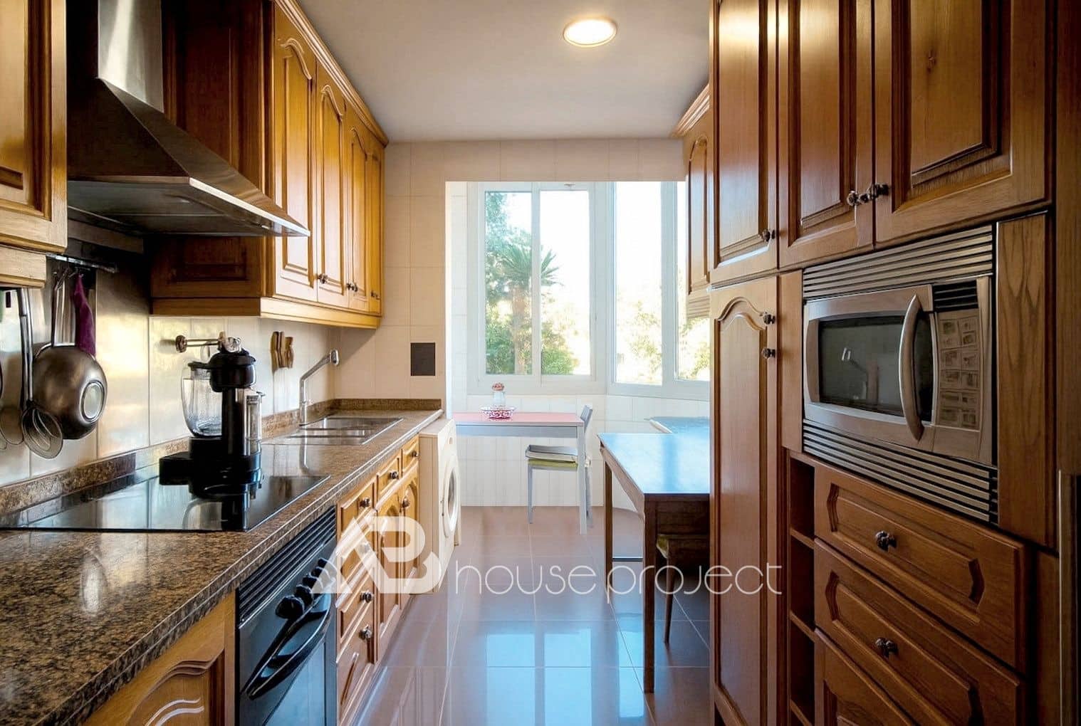 3 sypialnia Mieszkanie na sprzedaż w Arona z basenem garażem - 599 000 € (Ref: 9723895)