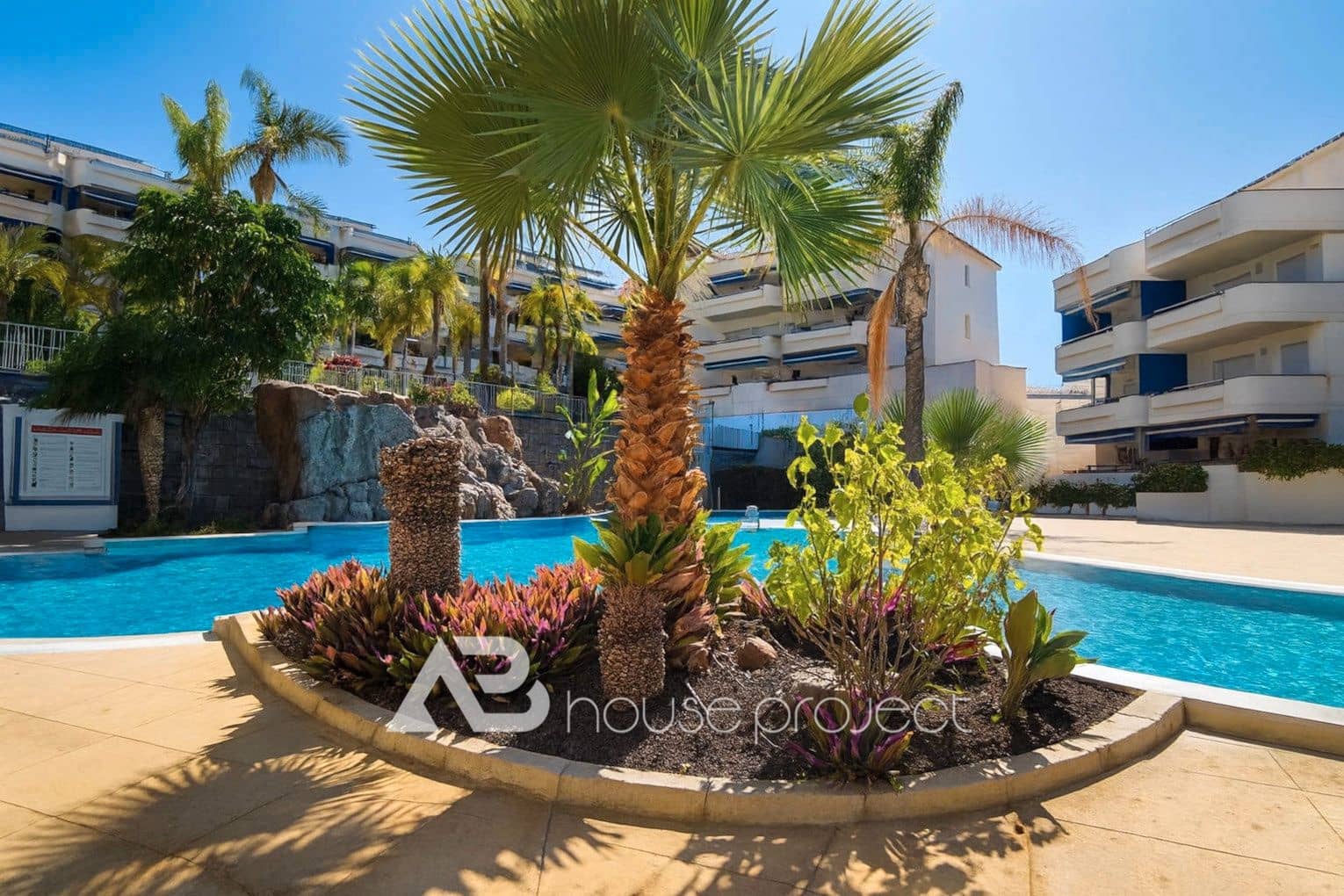 3 sypialnia Mieszkanie na sprzedaż w Arona z basenem garażem - 599 000 € (Ref: 9723895)