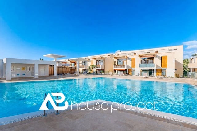 Piso de 2 habitaciones en Playa de las Americas, Arona en venta con piscina garaje - 399.000 € (Ref: 9723899)