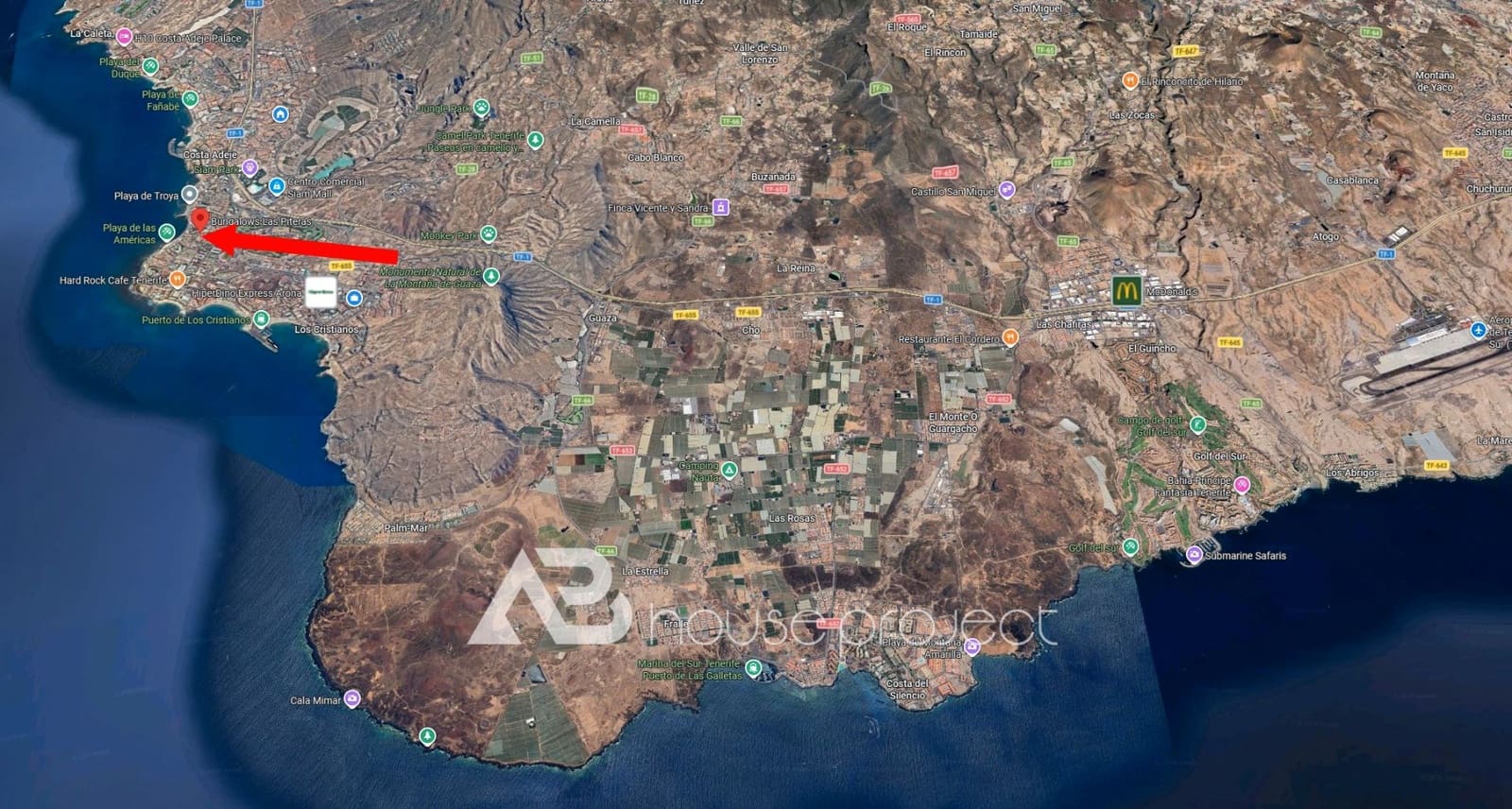 Piso de 2 habitaciones en Arona en venta con piscina garaje - 399.000 € (Ref: 9723899)