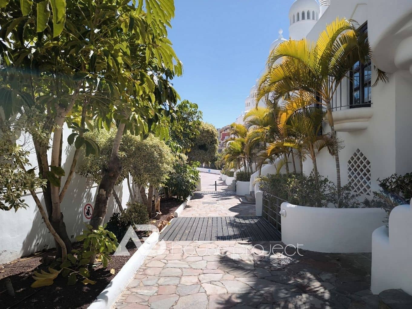 3 bedroom Flat for sale in Adeje with pool garage - € 640,000 (Ref: 9725051)