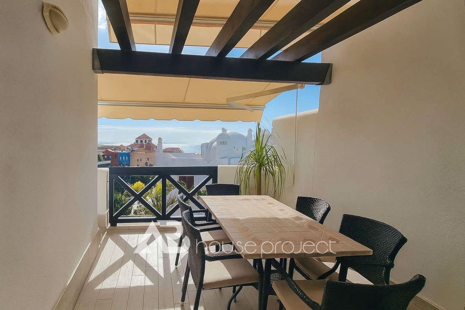3 bedroom Flat for sale in Adeje with pool garage - € 590,000 (Ref: 9726172)