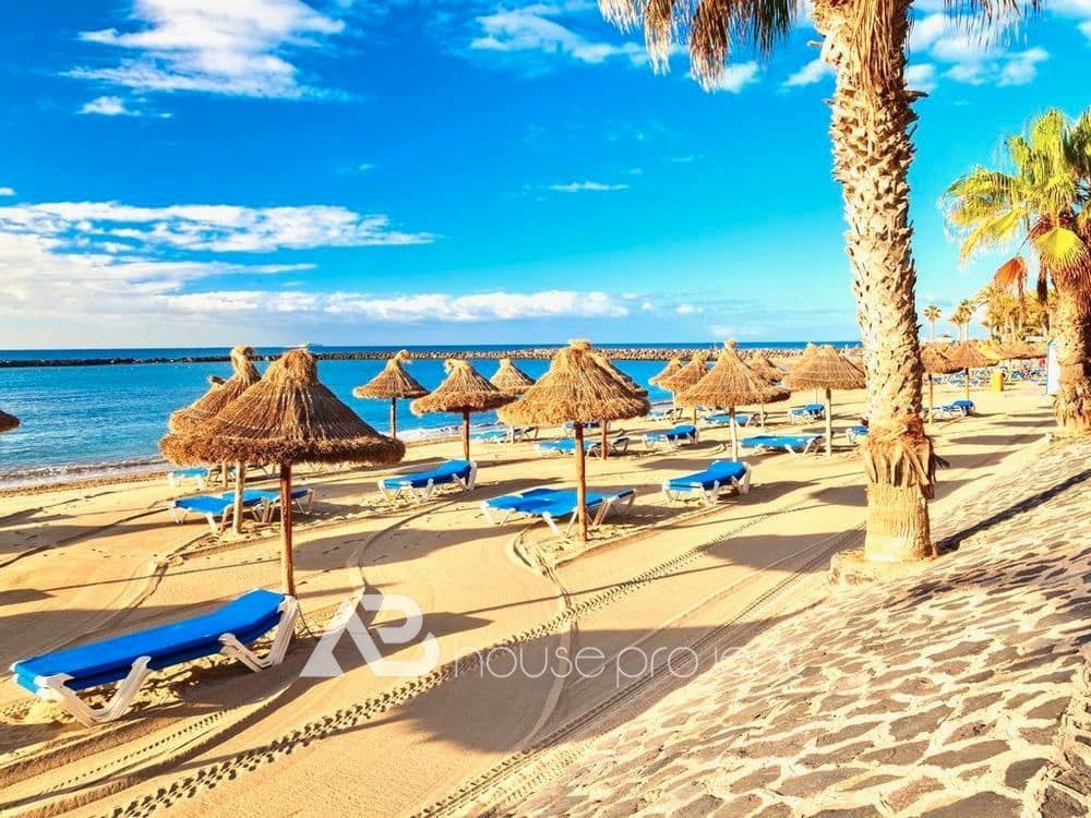 3 bedroom Flat for sale in Adeje with pool garage - € 590,000 (Ref: 9726172)