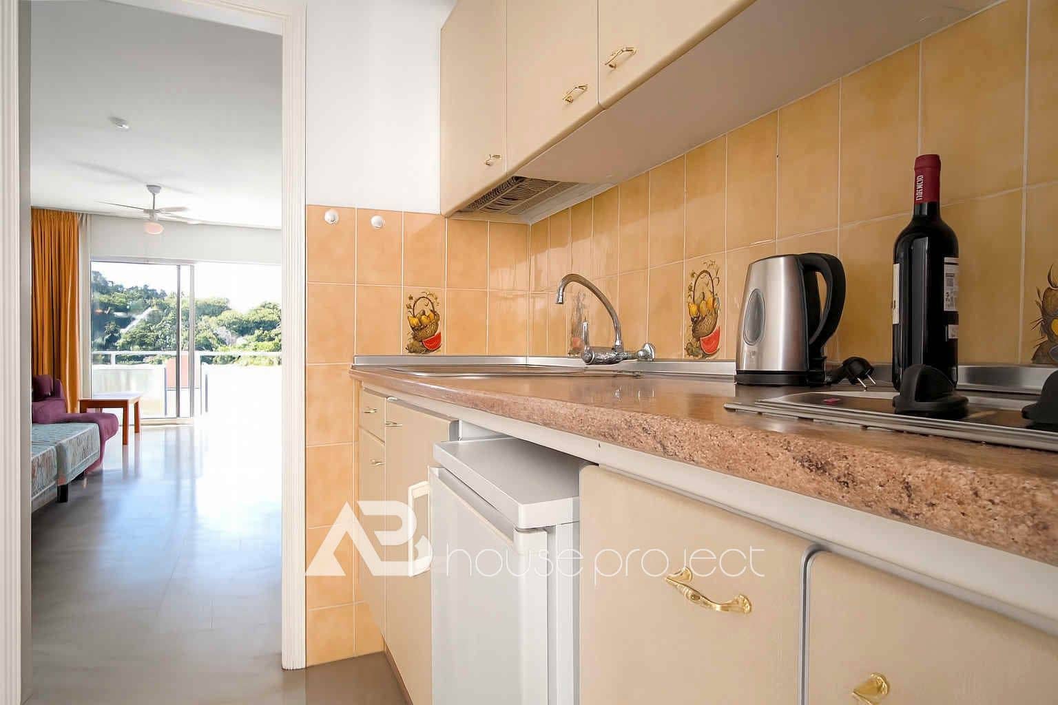 Estudio en Adeje en venta con piscina - 209.000 € (Ref: 9726173)