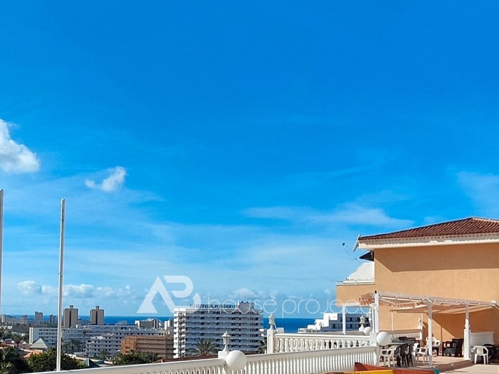 Estudio en Adeje en venta con piscina - 249.000 € (Ref: 9726174)